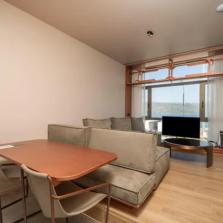 Oniros Residences 3*