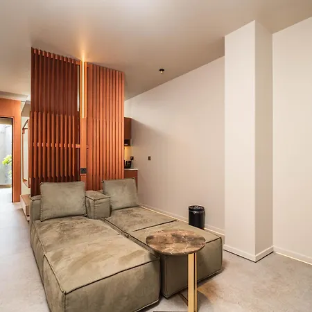 Oniros Residences 3*