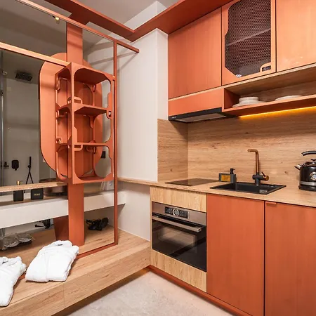Oniros Residences 3*