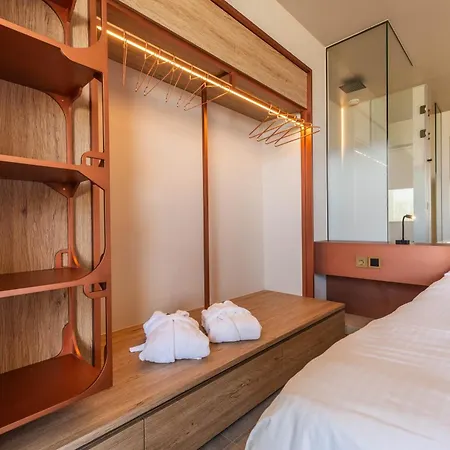 Oniros Residences Hotell Souda