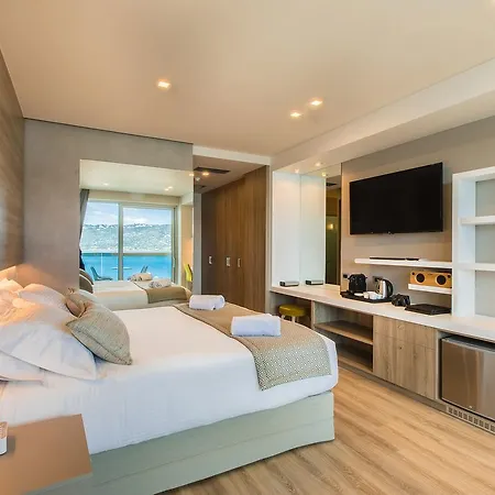 Oniros Residences Hotell 3*
